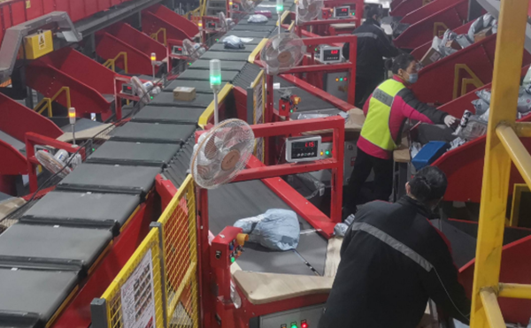 稱重掃碼測量體積一體機,掃碼稱重量方一體機,體積測量DWS設備